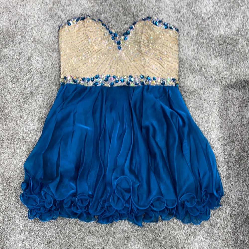 SHERRI HILL PROM DRESS
